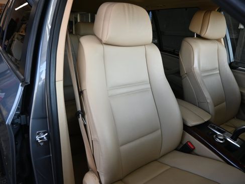 Used 2009 BMW X5 xDrive35d AWD/4WD image 48