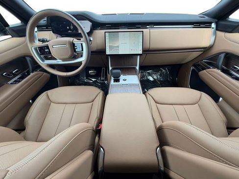 New 2026 Land Rover Range Rover Long Wheelbase SE AWD/4WD image 12
