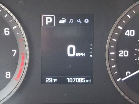 Used 2017 Hyundai Tucson SE image 19