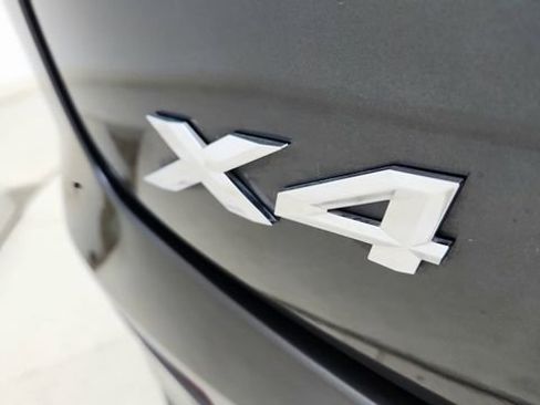 Used 2025 BMW X4 xDrive30i AWD/4WD image 17