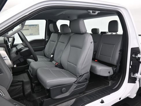 New 2026 Ford F350 XL w/ XL Chrome Package image 9