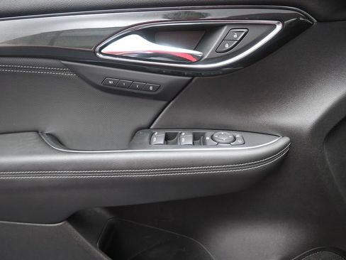Used 2025 Buick Envision Preferred AWD/4WD image 17