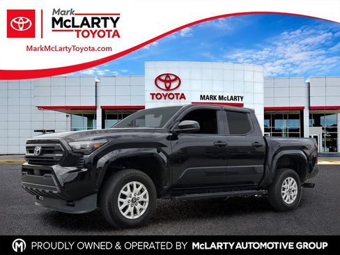 Used 2025 Toyota Tacoma SR AWD/4WD image 1