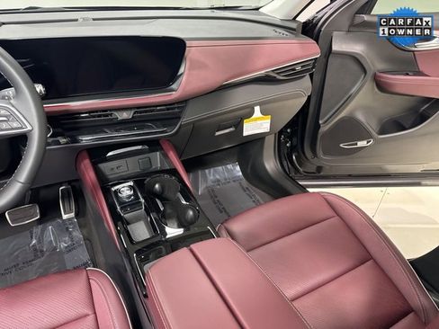 Used 2025 Buick Envision Sport Touring image 21