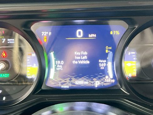 Used 2024 Jeep Wrangler Unlimited image 23