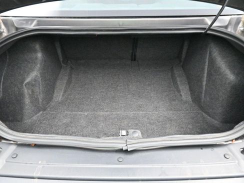 Used 2022 Dodge Challenger GT AWD/4WD image 9