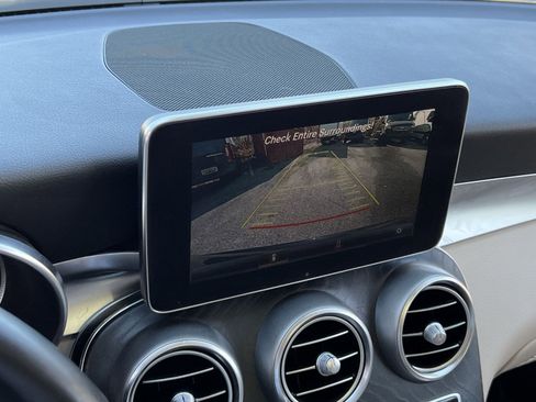 Used 2016 Mercedes-Benz GLC 300 4MATIC image 17