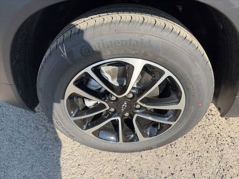 New 2026 Chevrolet TrailBlazer LT w/ Convenience Package FWD image 10