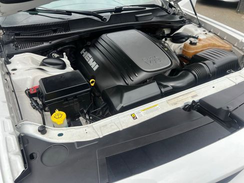 Used 2012 Dodge Challenger R/T RWD image 13