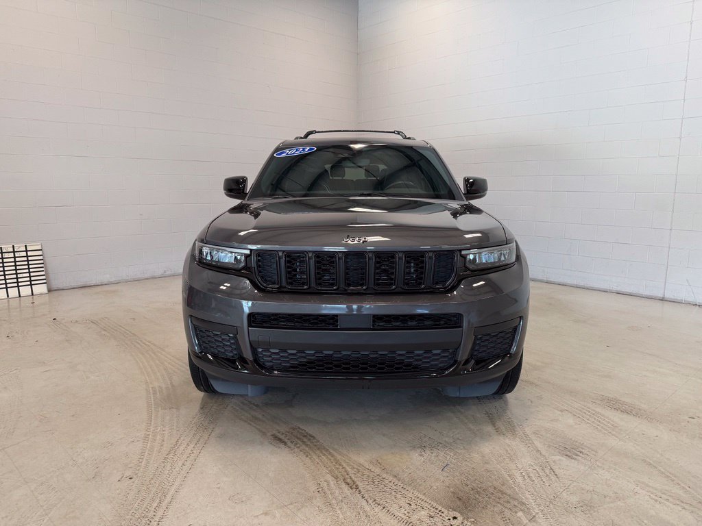 Used 2023 Jeep Grand Cherokee L Laredo AWD/4WD image 2