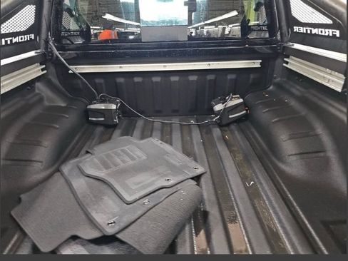 Used 2024 Nissan Frontier SV w/ Hardbody Edition AWD/4WD image 17