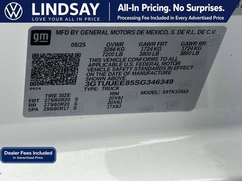 Used 2025 GMC Sierra 1500 AT4 w/ AT4 Premium Package AWD/4WD image 26