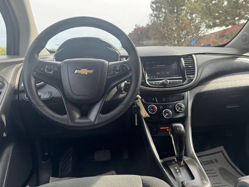 Used 2020 Chevrolet Trax LS w/ Tint and Cruise Package AWD/4WD image 15