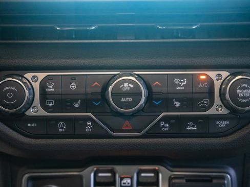 New 2025 Jeep Wrangler Sport S image 22