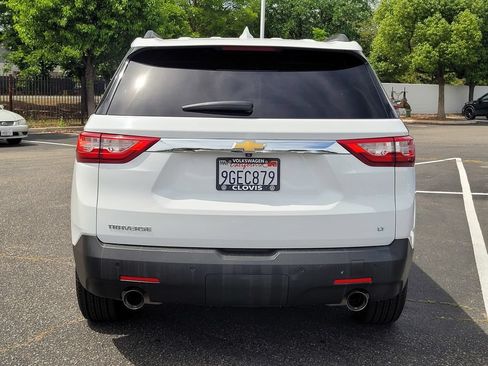 Used 2021 Chevrolet Traverse LT FWD image 6