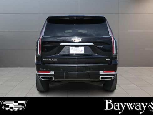Certified 2025 Cadillac Escalade Premium Luxury w/ Touring Package AWD/4WD image 7