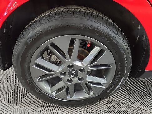 Used 2020 Kia Soul EX image 13