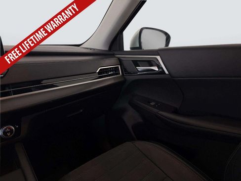 Used 2024 Mitsubishi Outlander FWD image 26