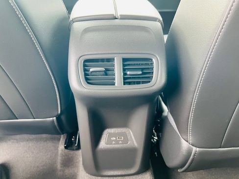 Used 2025 Buick Envision Preferred image 31