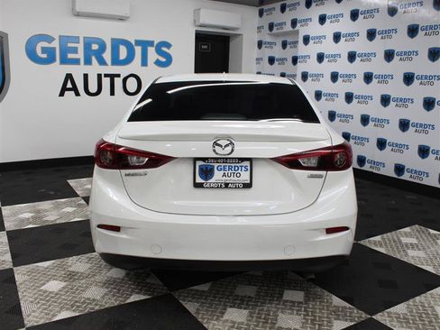 Used 2017 MAZDA MAZDA3 Grand Touring w/ Premium Equipment Package FWD image 3