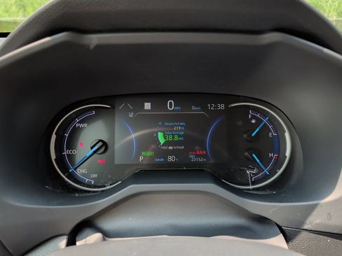 Certified 2025 Toyota RAV4 LE AWD/4WD image 16