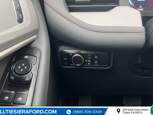 New 2026 Ford Explorer Active RWD image 27