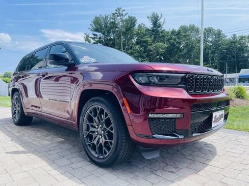 Used 2025 Jeep Grand Cherokee L Summit w/ Obsidian Package AWD/4WD image 4