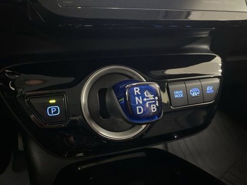 Used 2020 Toyota Prius Prime XLE image 35