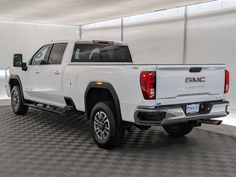 Used 2023 GMC Sierra 3500 SLE w/ SLE Convenience Package image 4
