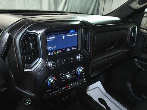 Used 2022 GMC Sierra 1500 AT4 image 33