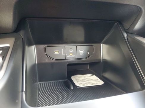 New 2026 Kia Sorento S w/ S Panoramic Sunroof Package image 24