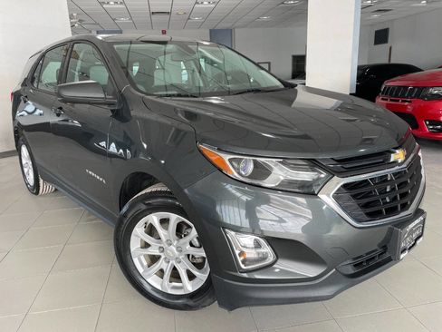 Used 2018 Chevrolet Equinox LS image 1