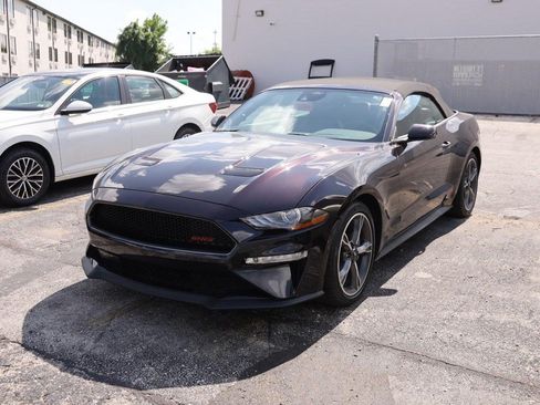 Used 2022 Ford Mustang GT Premium w/ Equipment Group 401A RWD image 4