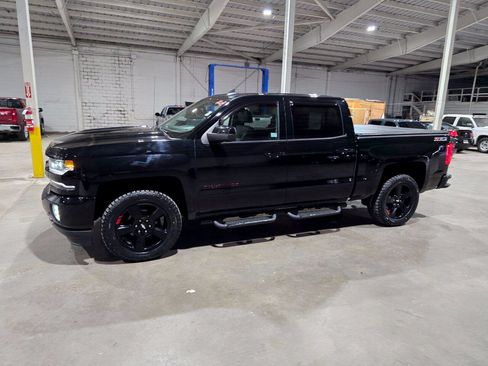 Used 2017 Chevrolet Silverado 1500 LTZ Z71 w/ Redline Edition AWD/4WD image 3