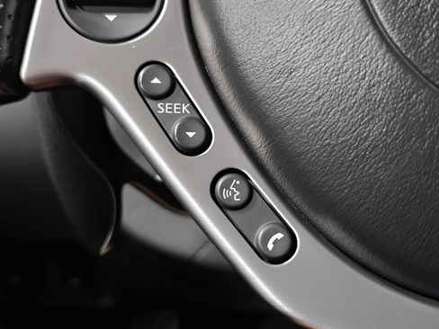 Used 2010 Nissan GT-R Premium image 45