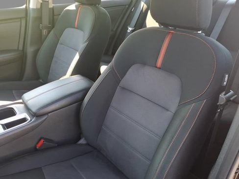 Certified 2025 Nissan Sentra SR w/ Midnight Edition FWD image 27
