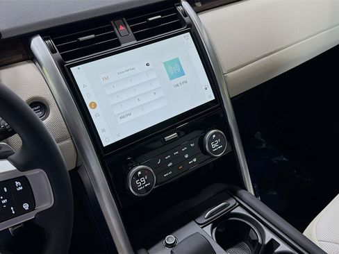 New 2026 Land Rover Discovery Dynamic SE AWD/4WD image 28