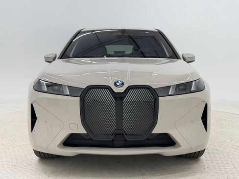 New 2026 BMW iX xDrive45 image 6