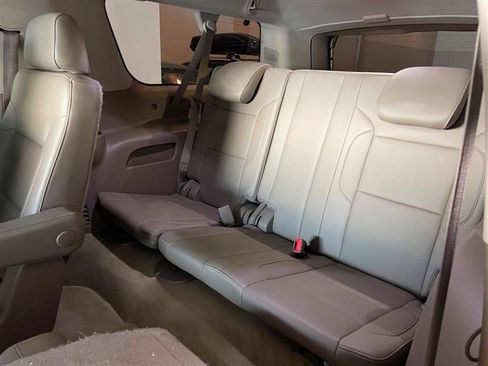 Used 2015 Chevrolet Suburban LTZ AWD/4WD image 92