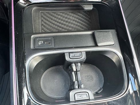 Used 2021 Mercedes-Benz GLB 250 image 18