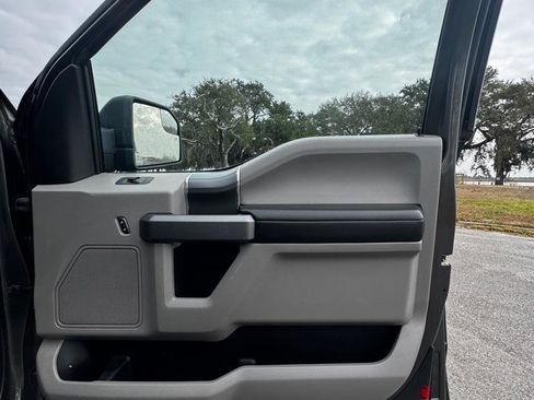 Used 2018 Ford F150 XLT w/ Equipment Group 301A Mid image 13