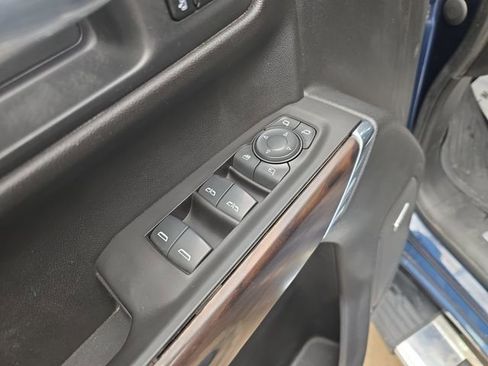 Used 2020 GMC Sierra 1500 SLT w/ SLT Convenience Package image 11