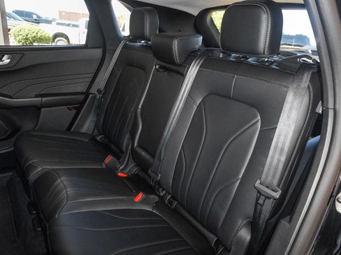 New 2025 Ford Escape SE w/ PHEV Premium Package image 37