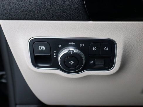 Used 2023 Mercedes-Benz GLA 250 4MATIC image 31