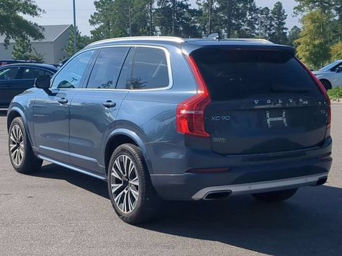 Used 2021 Volvo XC90 T5 Momentum w/ Protection Package Premier FWD image 5