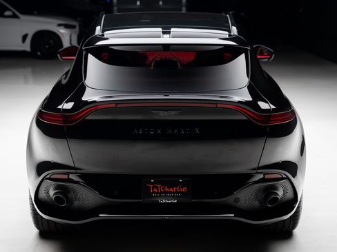 Used 2022 Aston Martin DBX AWD/4WD image 26