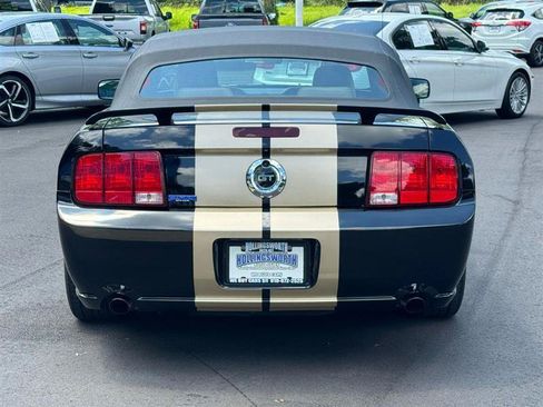 Used 2005 Ford Mustang GT RWD image 5