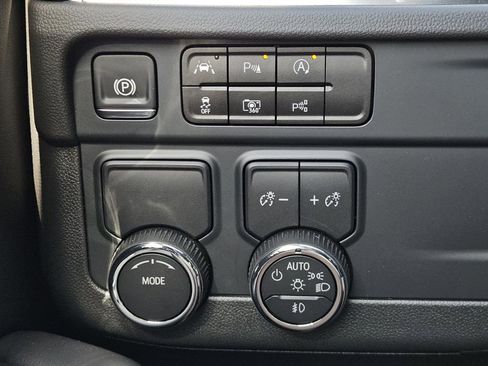 New 2025 Chevrolet Tahoe Premier image 13