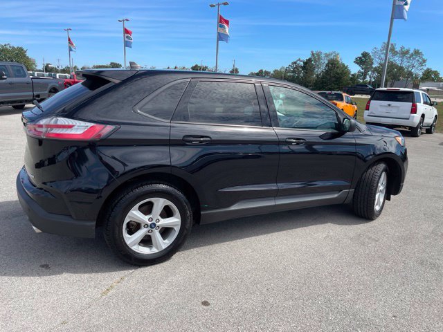 Used 2020 Ford Edge SE FWD image 12