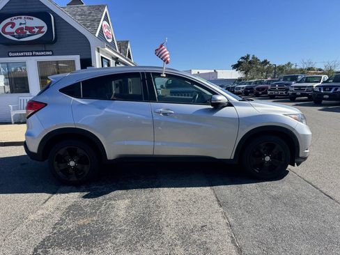 Used 2016 Honda HR-V EX-L image 11